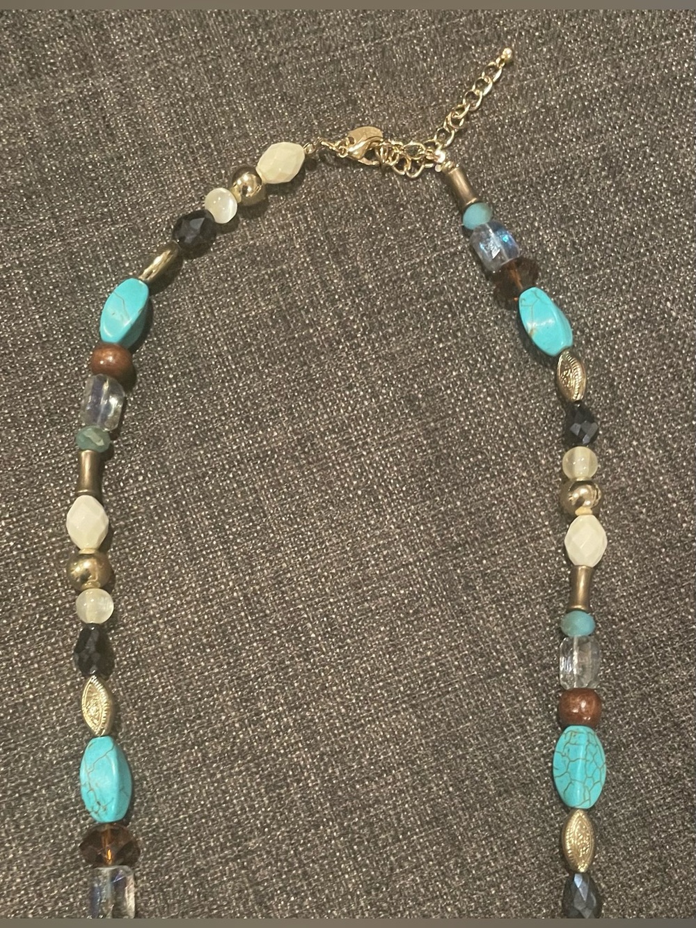 🎉🎉Turquoise Bead and Asst Stone Tassel Necklace - NWOT - Picture 3 of 3